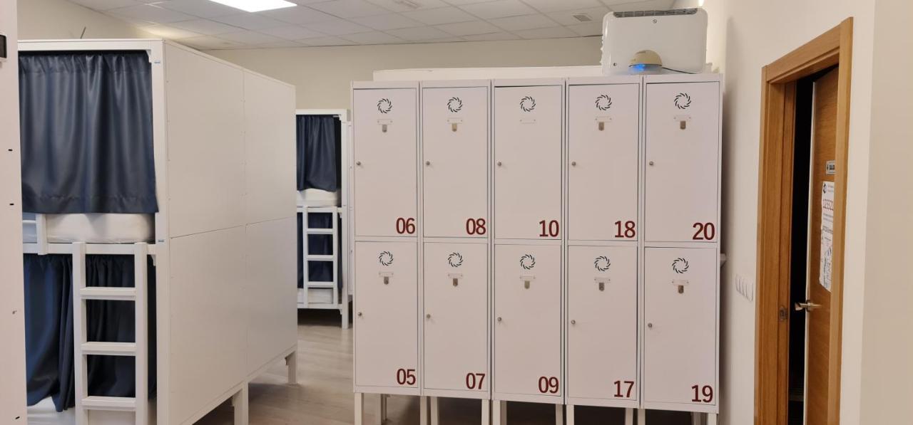 Albergue Sixtos No Caminho سانتياغو دي كومبوستيلا المظهر الخارجي الصورة