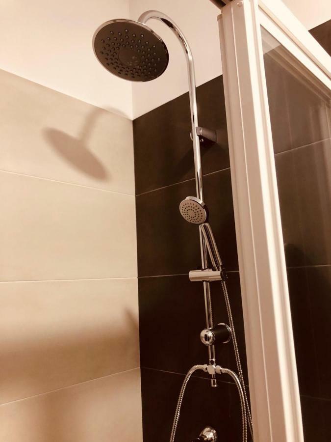 Albergue Sixtos No Caminho سانتياغو دي كومبوستيلا المظهر الخارجي الصورة